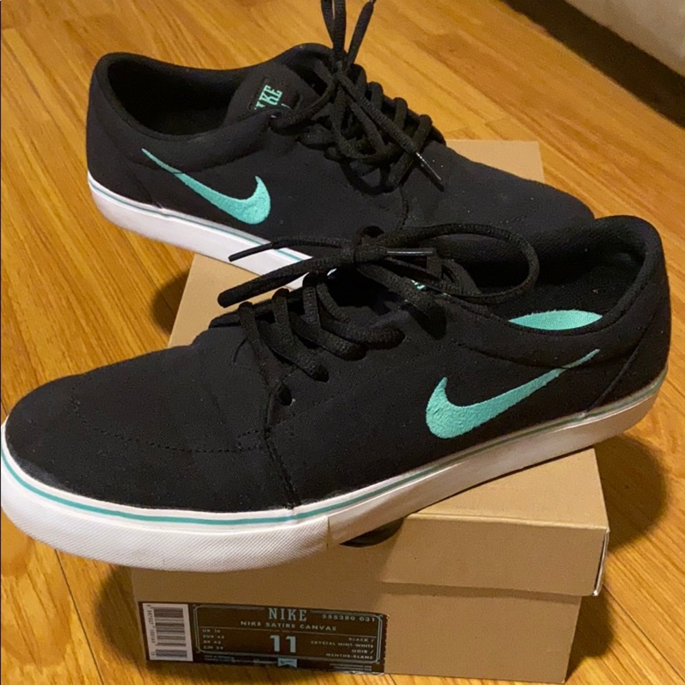 Black and Light Blue Nike Satire Canvas Sneakers